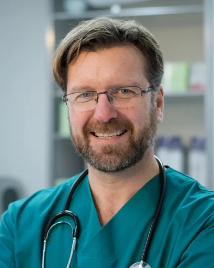Dr. Michael Thompson, Veterinarian at VetPets